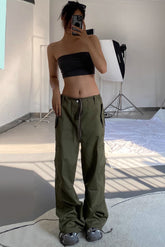 Pantalon large à cordon de serrage et boutons