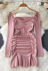 Robe de soirée élégante à volants et enveloppante