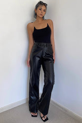 Pantalon droit à détails de boucle et de couture