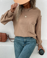 Solide Oberteile mit geteilter Naht und Tasche und Rundhalsausschnitt