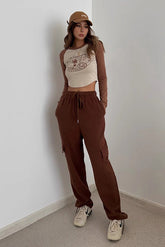 Pantalon de sport cargo avec cordon de serrage à la taille et poche latérale