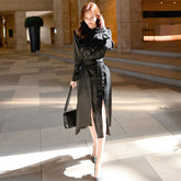 Robe trapèze en cuir vegan noir à col rabattu