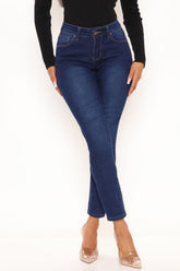 Take A Good Look Skinny Jeans - Dark Wash