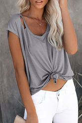 Einfarbige, zerrissene T-Shirts mit Rundhalsausschnitt