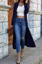 Oberbekleidung mit einfarbigem, geteiltem Umlegekragen