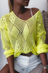 Solide, ausgehöhlte Oberteile mit geteiltem V-Ausschnitt