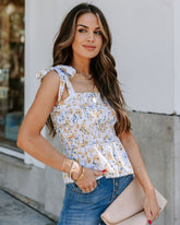 Vorna Geblümtes, gesmoktes Schößchen-Top zum Binden - Gelb Multi