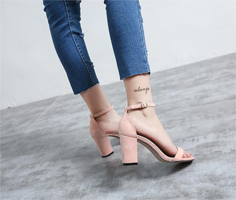 Passt zu allem Basic Block Heels