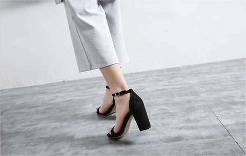 Passt zu allem Basic Block Heels