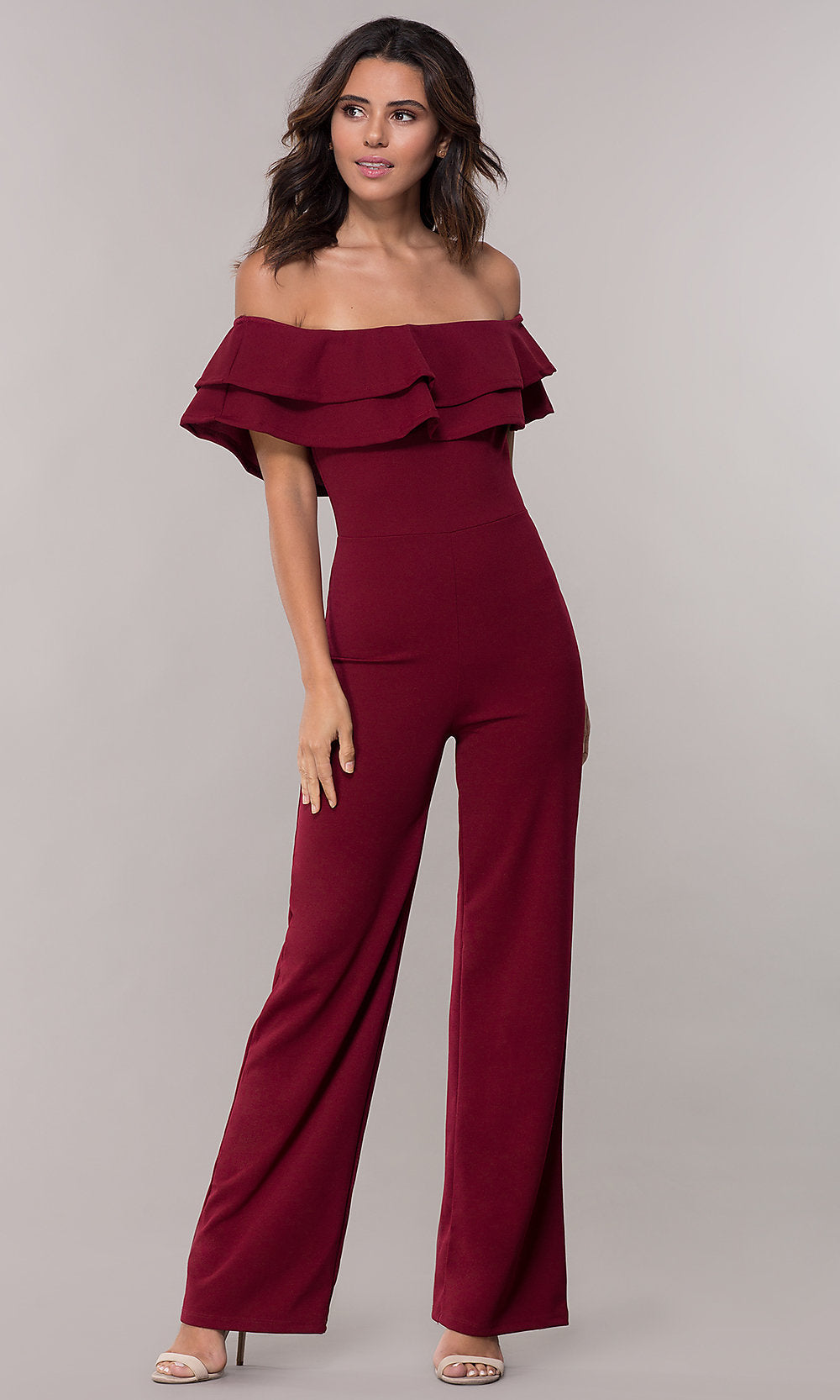 Jumpsuit mit V-Ausschnitt, Rüschen und hoher Taille