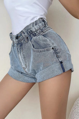 Lockere Retro-Jeansshorts mit hoher Taille und gerolltem Saum