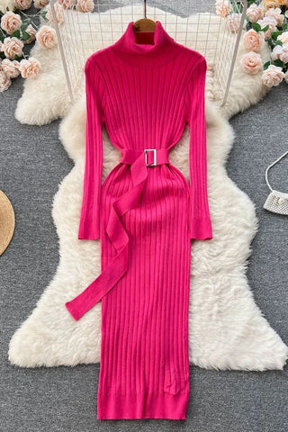 Robe pull élégante en tricot à col roulé avec ceinture pour femme, moulante et enveloppante aux hanches