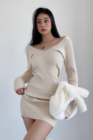 Tight Fitting Buttocks Knit Dress Large V-Neck Long Sleeve Slim Fitting Mini Dress