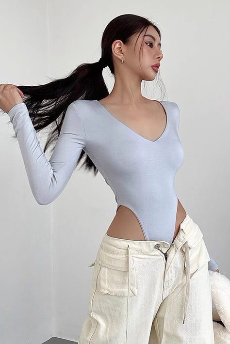 V-Neck Thin Long Sleeved Tight Bottomed Bodysuit