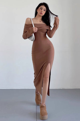 Sexy schulterfreies Kleid mit großem Revers und Schlitz