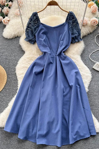 Robe longue élégante en dentelle à manches bouffantes et ceinture pour femme, tenue de soirée ou de vacances