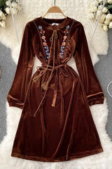Elegant Vintage Floral Embroidery Velvet Long Dress Lady Party Dress