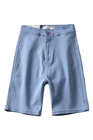 Schlanke Jeansshorts mit hoher Taille