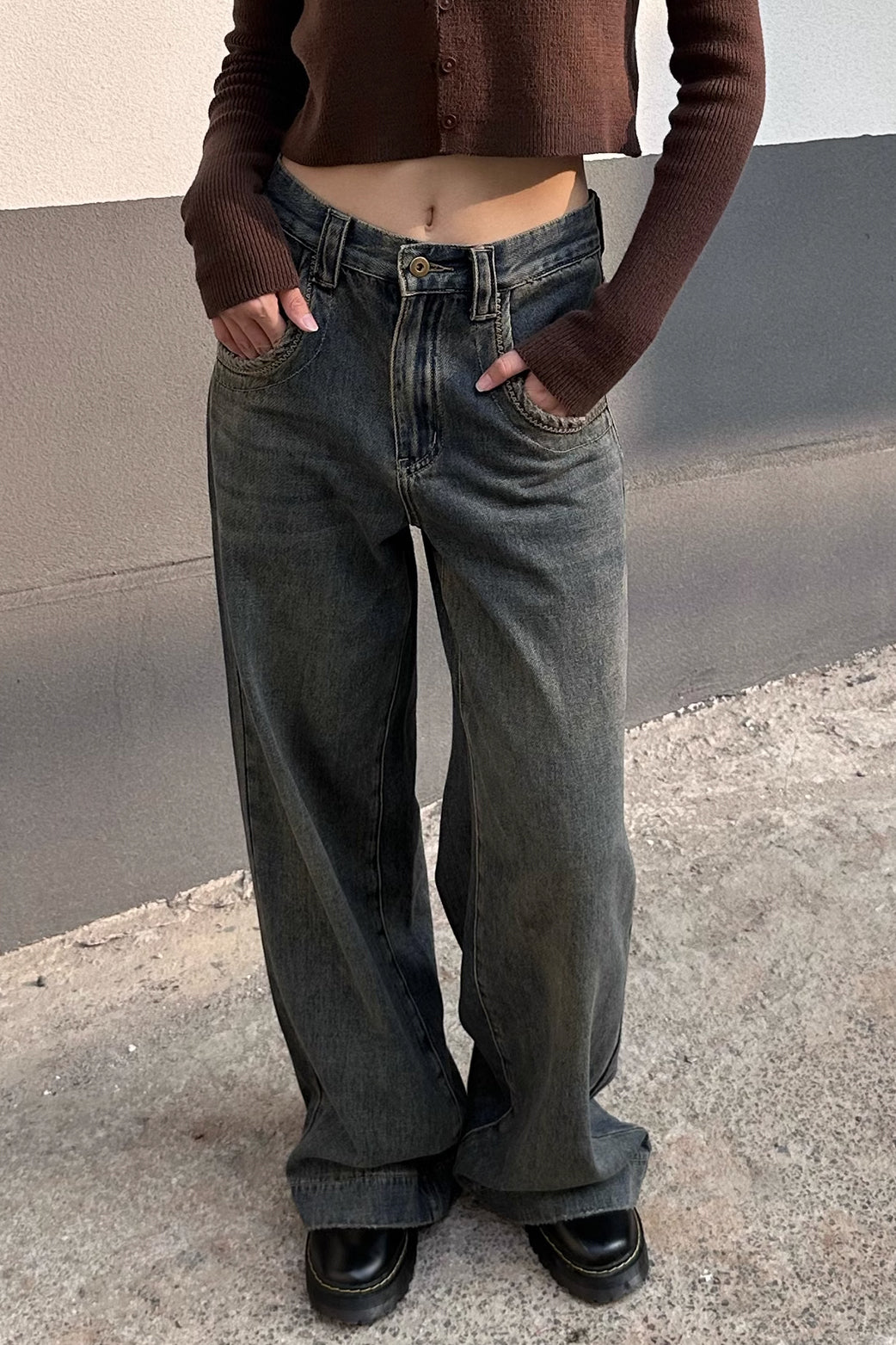 Retro-Jeans mit schrägen Taschen und geradem Bein