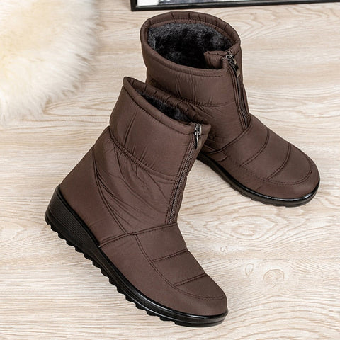 Warme Stiefel im Winterstil mit Plateauabsatz