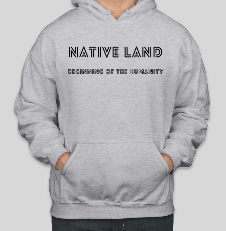 Coole Kapuzenpullover aus Baumwolle mit NATIVE LAND-Buchstabendruck