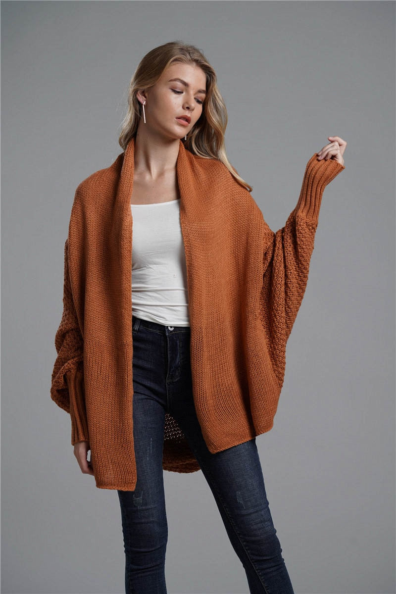 Ockerfarbener Oversize-Cardigan mit Fledermausärmeln