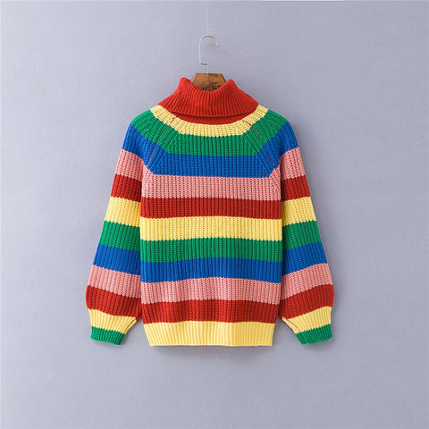 Übergroße Strickpullover in Regenbogenfarben