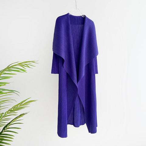 Cardigan poncho cape en laine à col revers