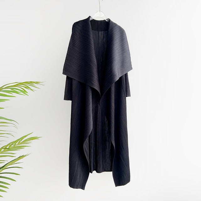 Cardigan poncho cape en laine à col revers