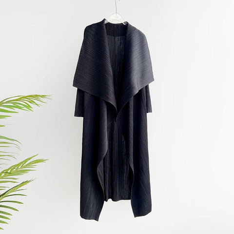 Cardigan poncho cape en laine à col revers