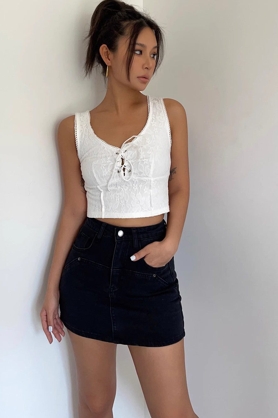 Sleeveless Embroidery Lace Up Front Crop Tank Top