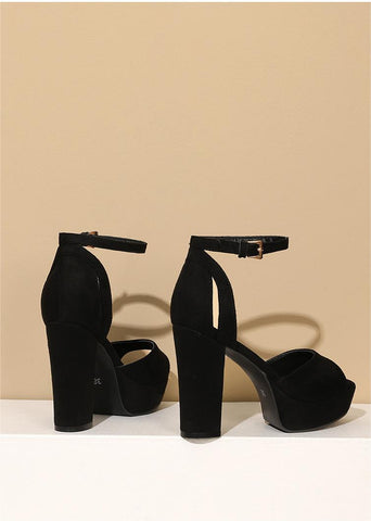 Essential Peep Toe Heels aus Nubuklederimitat