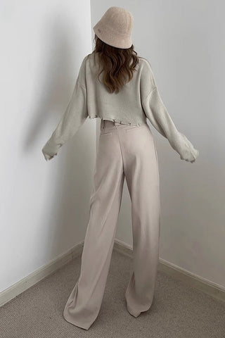 Pantalon à jambes larges et poches obliques