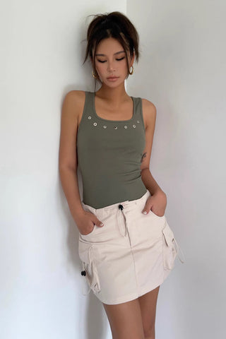 Ärmelloses Camisole-T-Shirt mit Rundhalsausschnitt