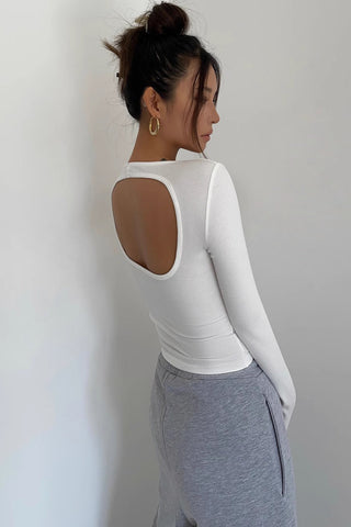 Scoop Neck Backless Long Sleeve T-Shirt