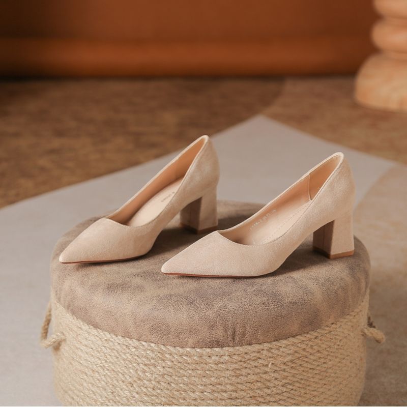 Forever Chic Pointed Toe Pumps