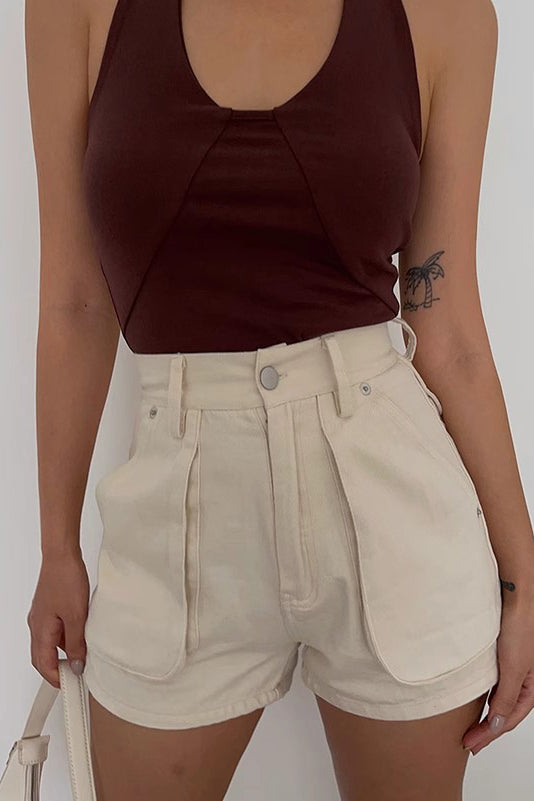 Cargo-Shorts mit seitlicher Tasche und Schnallendetail