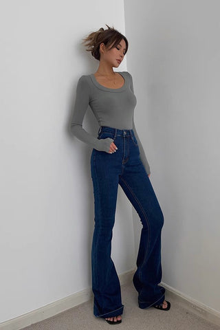 Nature Jeans mit hoher Taille und ausgestelltem Saum