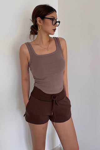 Slant Pocket Elastic Waist Sports Shorts