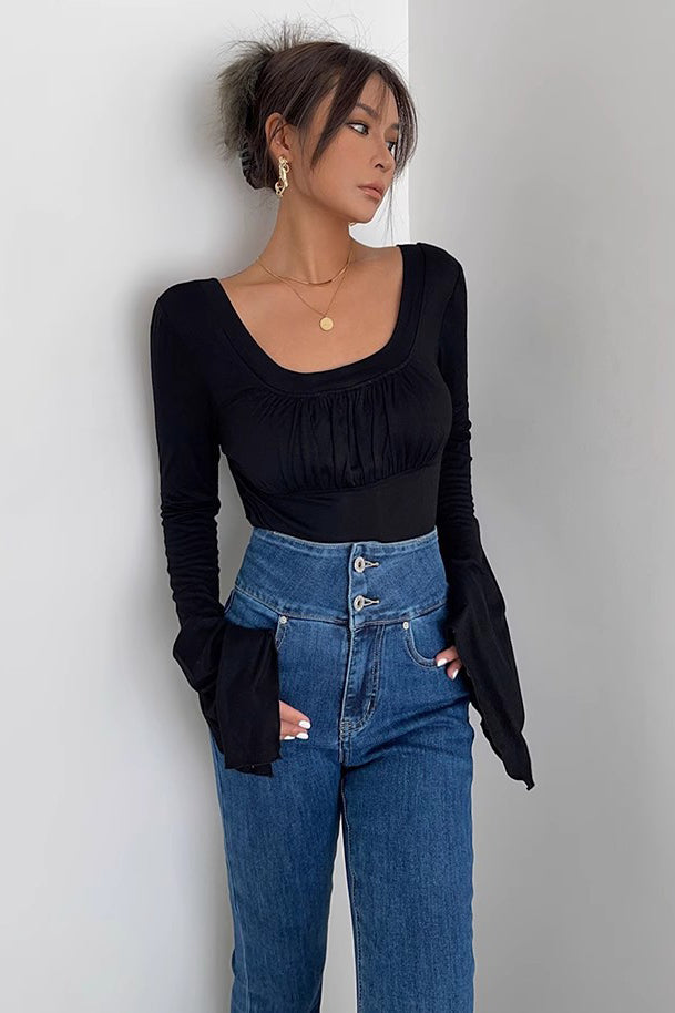 Long Sleeve Scoop Neck Fitted T-Shirt