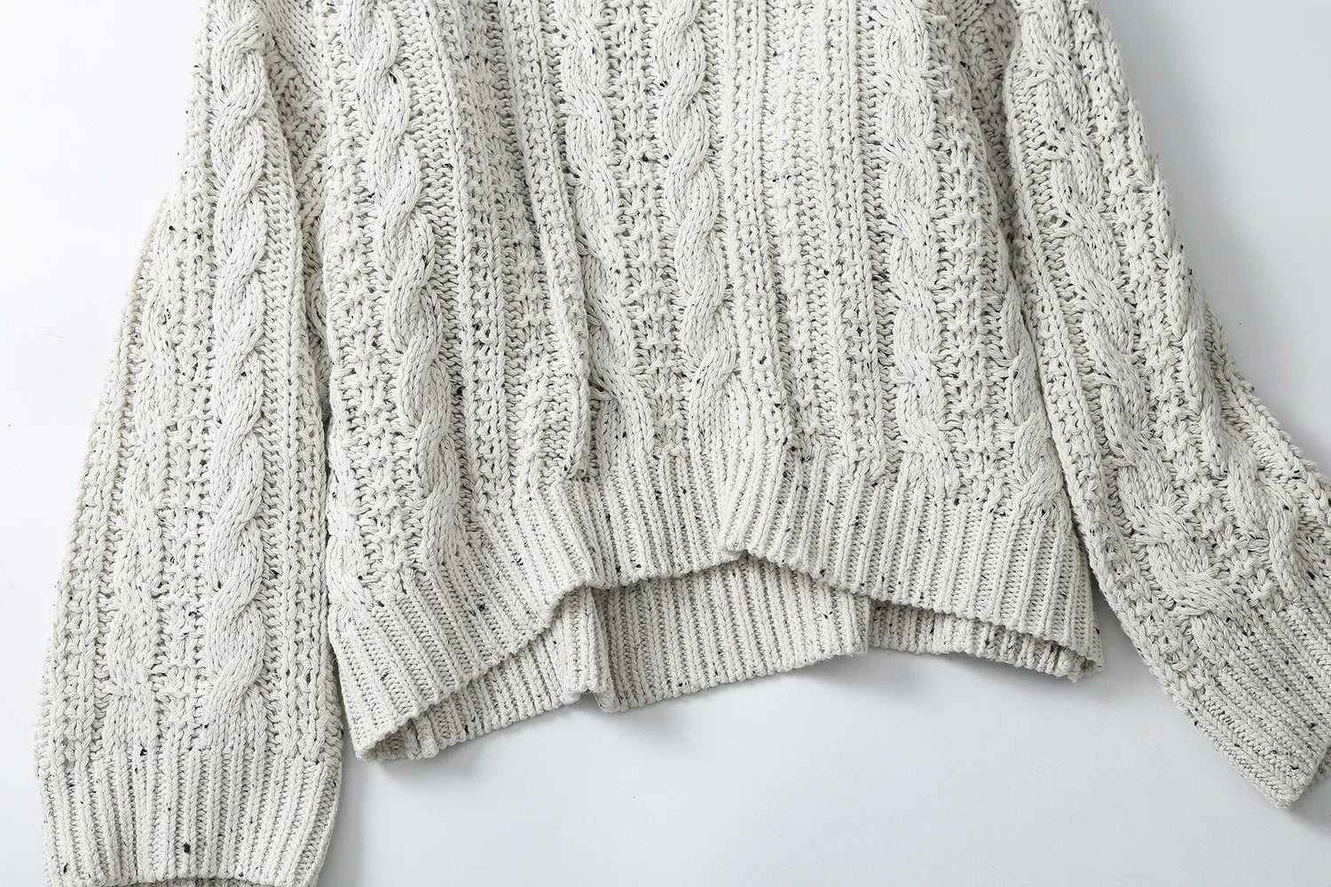 Warme Pullover im Strickstil