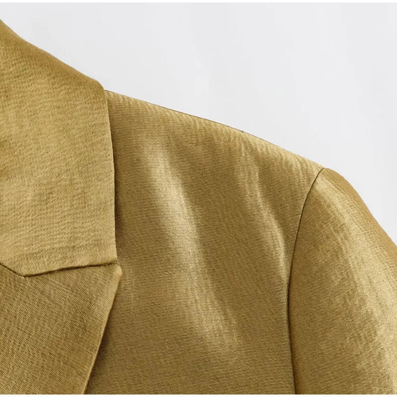 Gold V-Neck Blazer: Stylish Autumn Jacket's 2024 Fashion