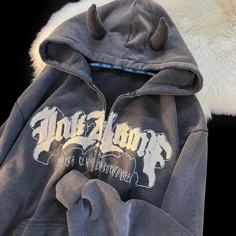 Winter-Hoodies im Retro-Stil mit kleinem Teufelshorn-Motiv im amerikanischen Stil