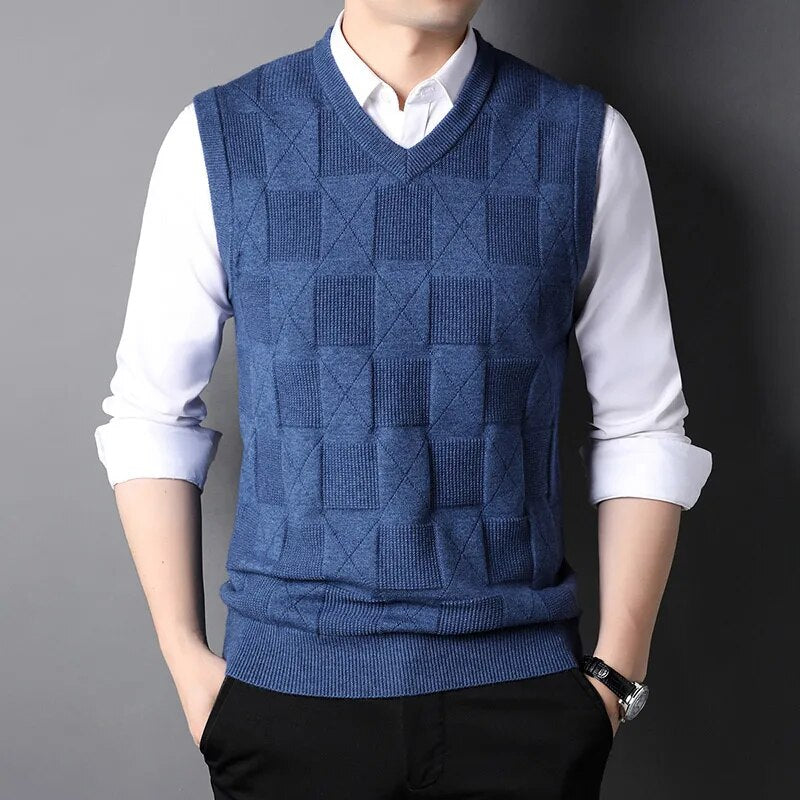 Top-Grade Sleeveless Sweater Vest: V-Neck for Men