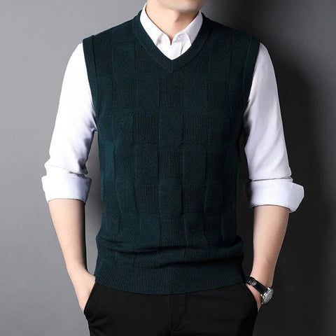 Top-Grade Sleeveless Sweater Vest: V-Neck for Men