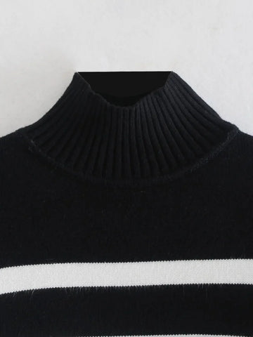 Pull ample à rayures noires et blanches pour l'hiver