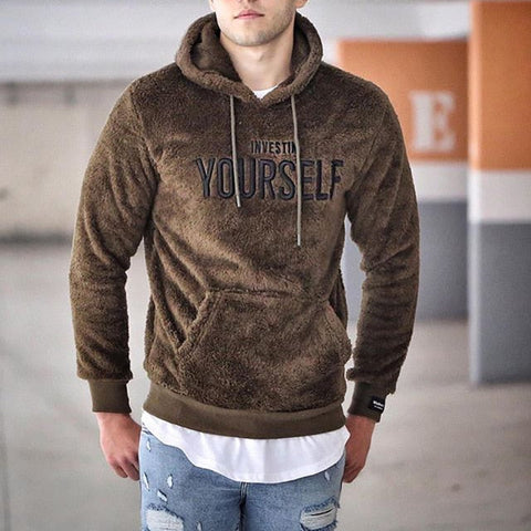 Weiche Fleece-Kapuzenpullover mit Investin Yourself-Print für Herren