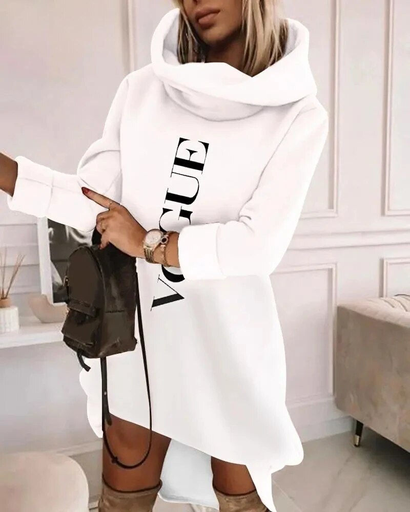 Sweatshirtkleid mit hohem Kragen und Kapuze: Schicker Büropullover