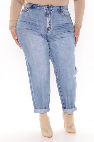 Simply Sweet Mom Jeans - Medium Blue Wash