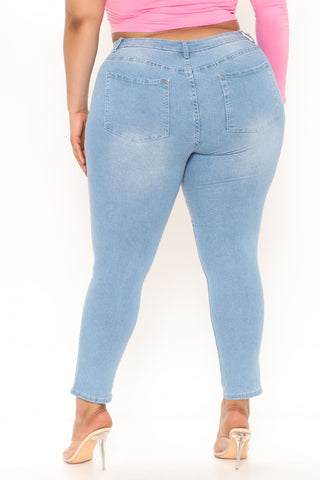 Wife Her Up Stretch Skinny Jeans - Medium Blue Wash